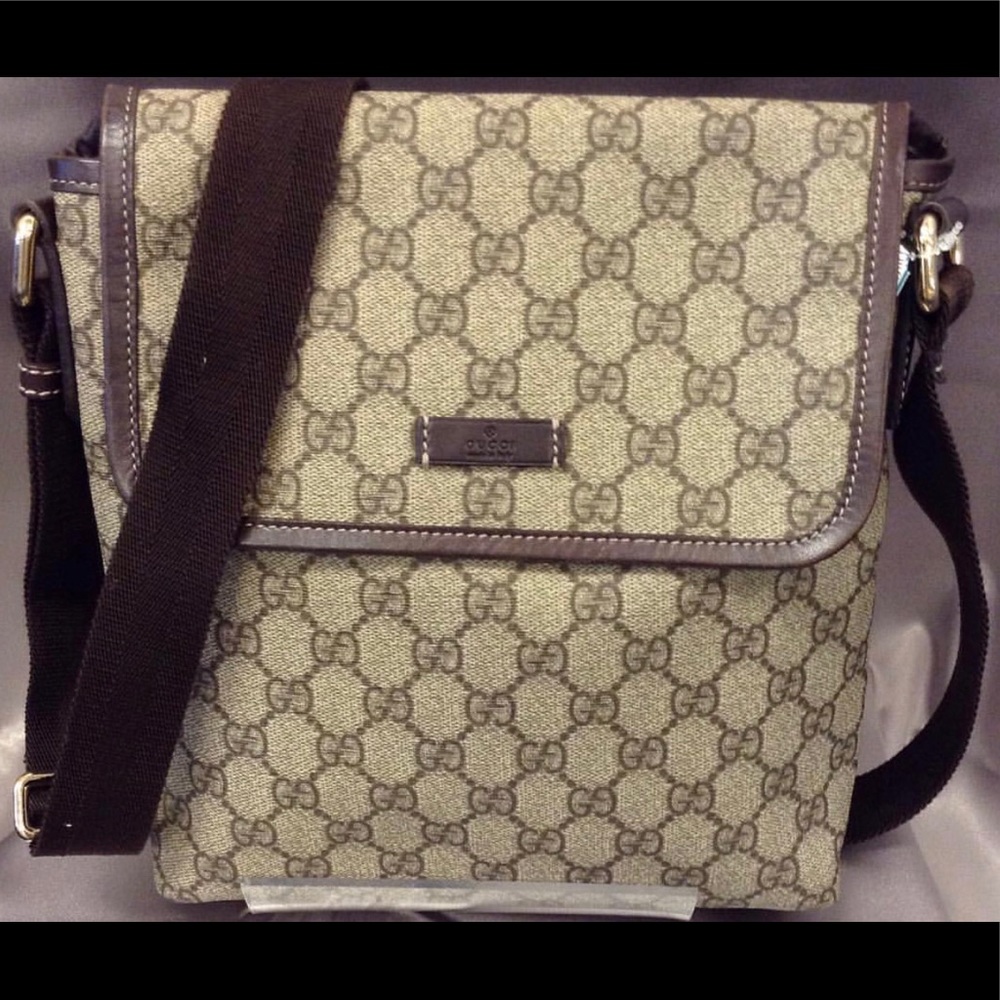 SOLDDDD Authentic Gucci Crossbody / messenger bag